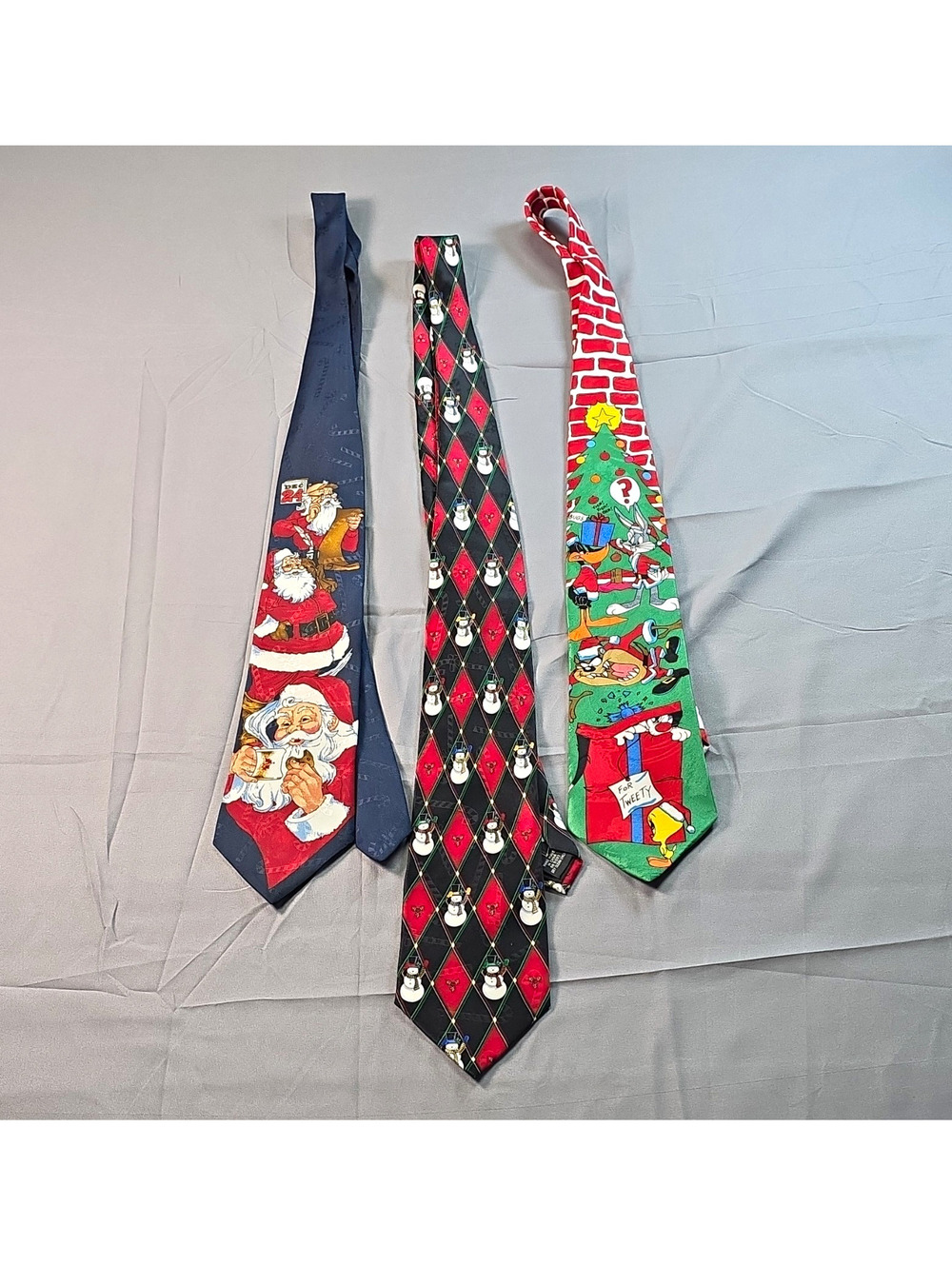 Hallmark & Looney Tunes Men's Christmas Graphic Ties Silk/Poly 3pc One Size